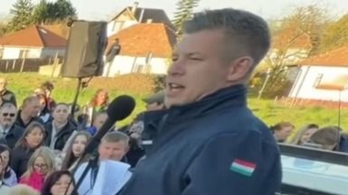 Köpni-nyelni nem tudott Magyar Péter, amikor meglátta Ráckevén a helyi Fidesz-jelölt képét (VIDEÓ)