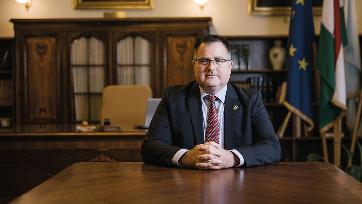 Magyar Péter megfenyegette az Állami Számvevőszék elnökét, mivel ő Varga Judit élettársa