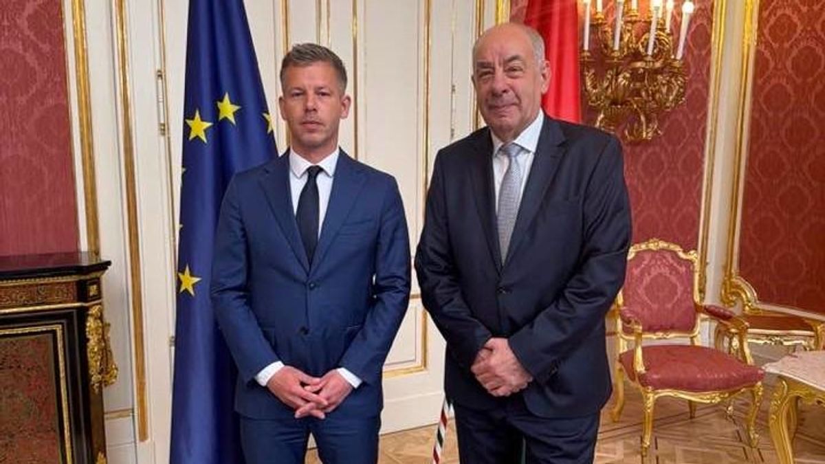 Alkotmánysértés és ízléstelenség a megválasztott miniszterelnök első munkanapján