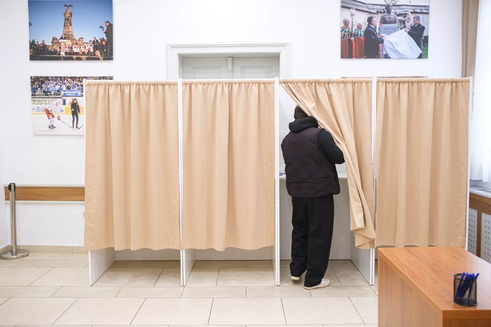 Húszéves tapasztalat vagy csődös múlt? Erről is szól a péceli csata, Fotó: MTI/Veres Nándor