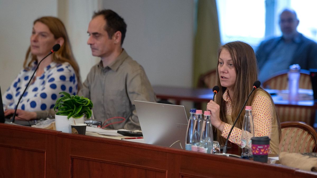 Más irányba tartunk, ez van.