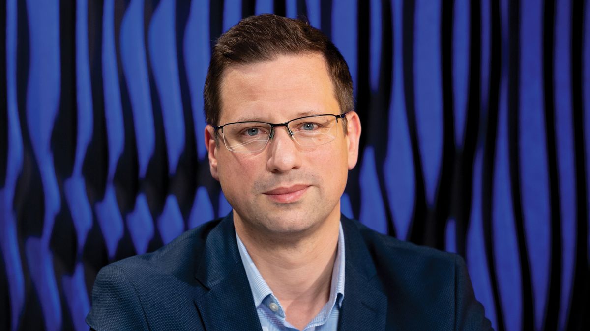 A meggazdagodással és korrupcióval kapcsolatos vádak is szerepet játszottak az eredményben – Gulyás Gergely a Mandinernek