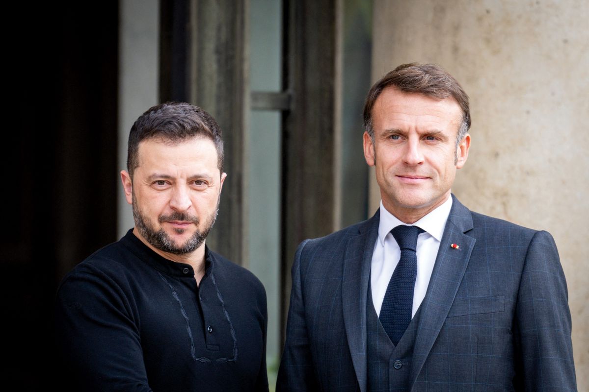 FRANCE-POLITICS-MEETING-EMMANUEL-MACRON-ELYSEE-PALACE-VOLODYMYR ZELENSKY