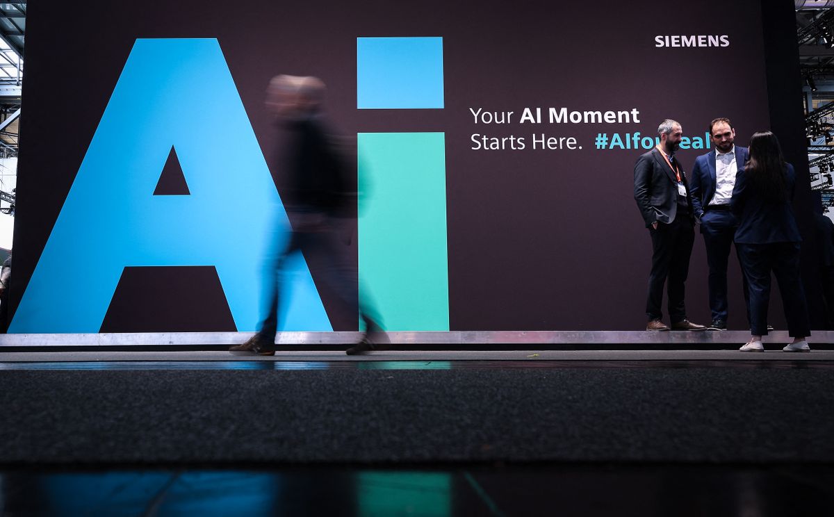 Az AI körüli küzdelem új szintre lépett, a szabályozás lemaradása pedig egyre nagyobb bizonytalanságot hoz a nemzetközi térben