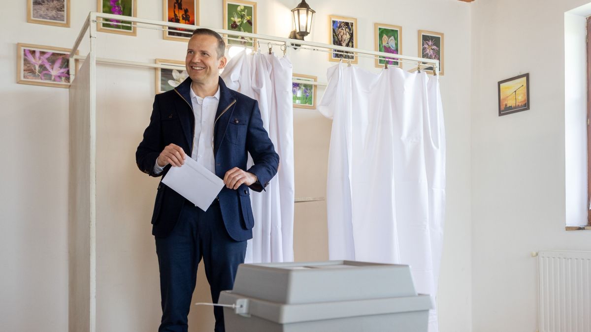 Toroczkai László is leszavazott, és kijelentette: egyetlen forgatókönyv van, ami rossz lenne a Mi Hazánknak