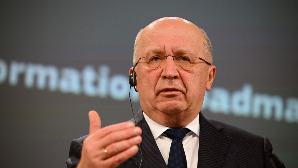 A védelmi biztos elismerte: Európa lemaradt az Oroszországgal szembeni fegyverkezési versenyben