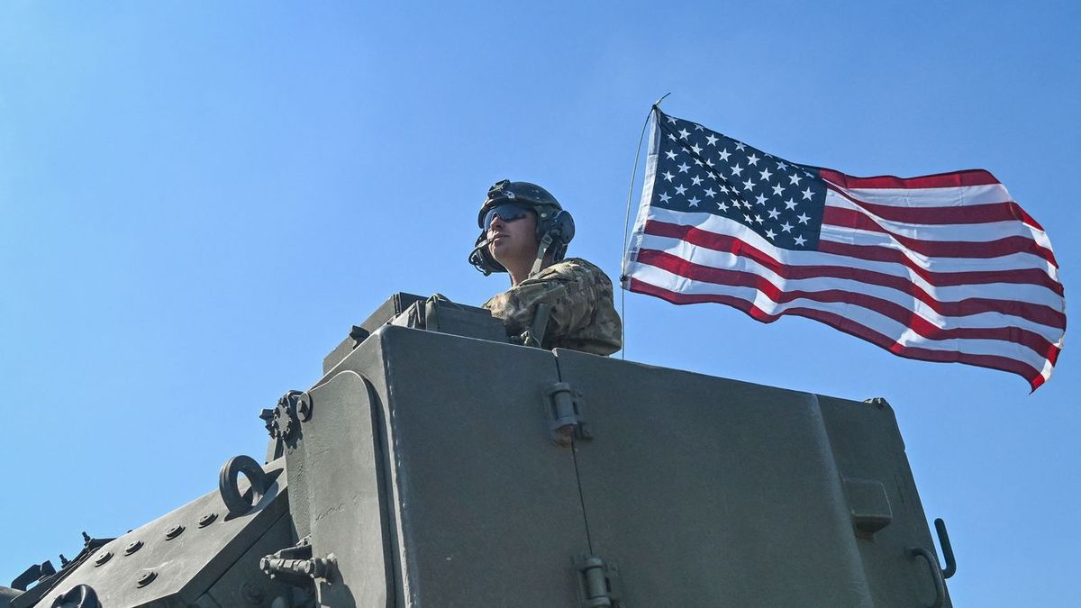 Donald Trump bejelentette, hogy végrehajtották az amerikai történelem egyik legmerészebb mentőakcióját Iránban