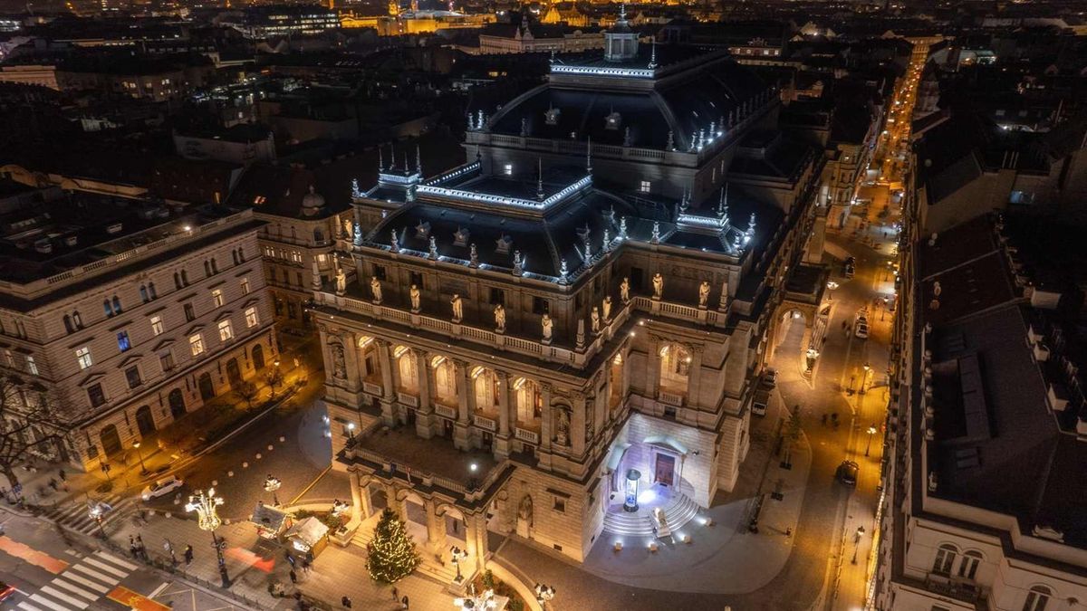 Diktafondiktatúra – és a tények