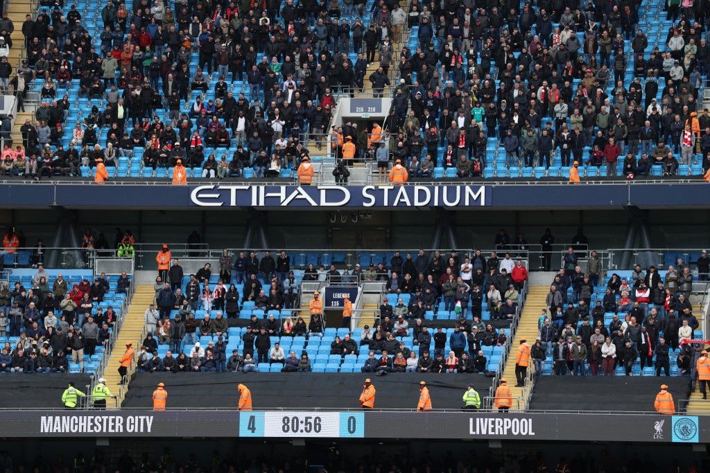 Szoboszlaiék negyedik kapott gólja után a Liverpool-szurkolók egy része elindult hazafelé