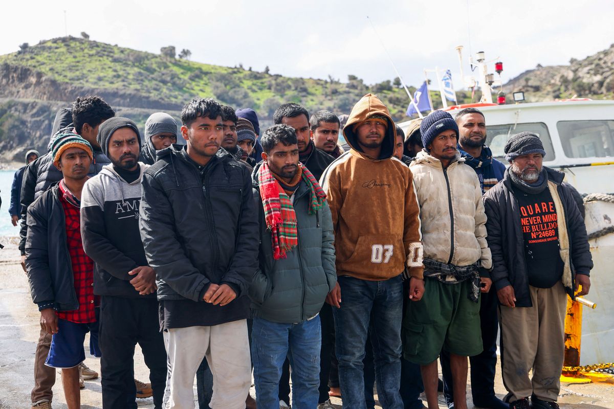 Grèce: au moins trois morts dans un naufrage d'un bateau de migrants