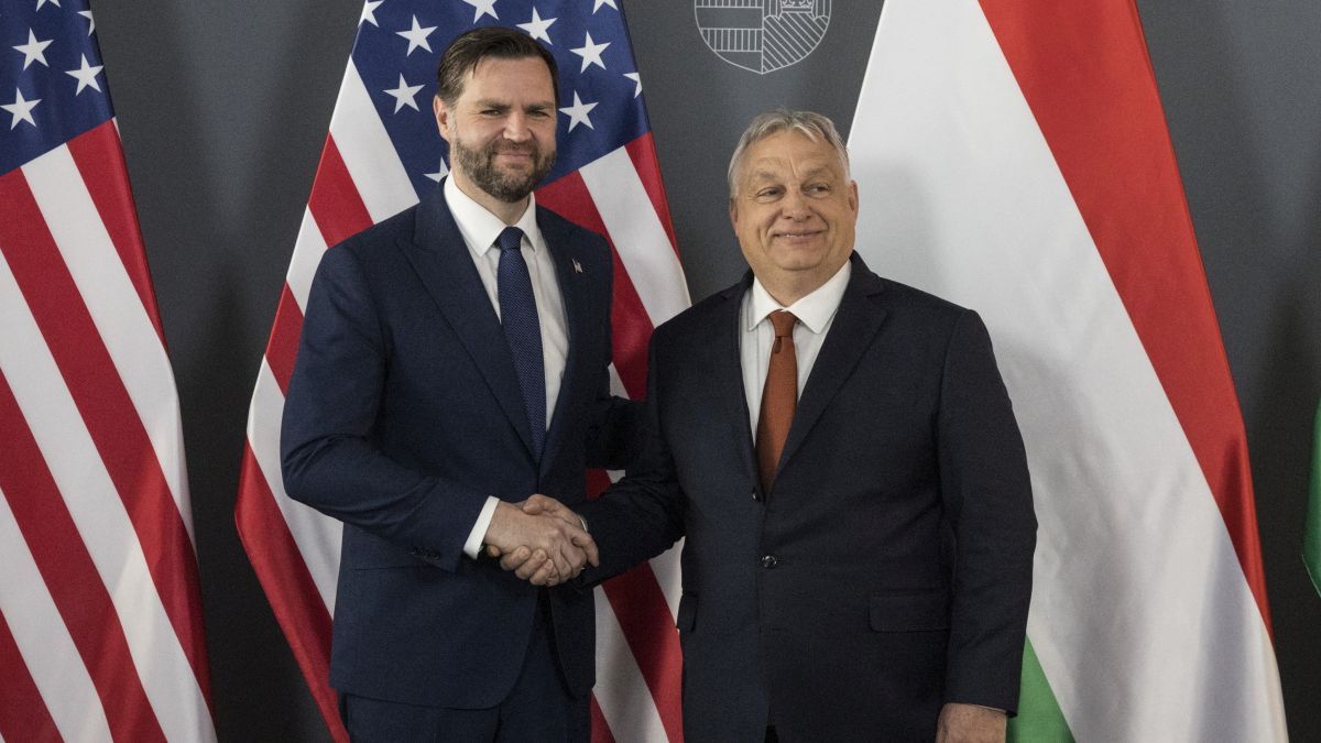 A külső választási beavatkozás legrosszabb példája – kemény üzenetet küldött Brüsszelnek JD Vance