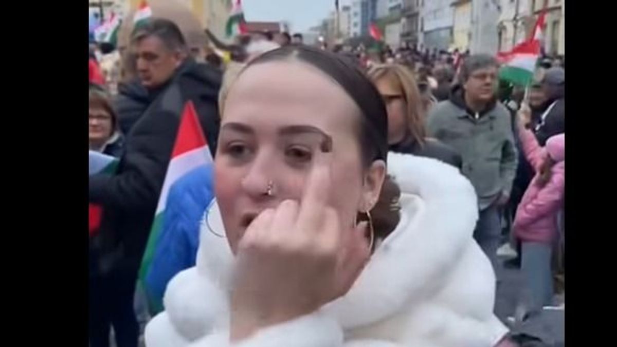 „Kiesik a protkója a szájából” – Székesfehérváron is megcsillant a tiszás szeretetország (VIDEÓ)