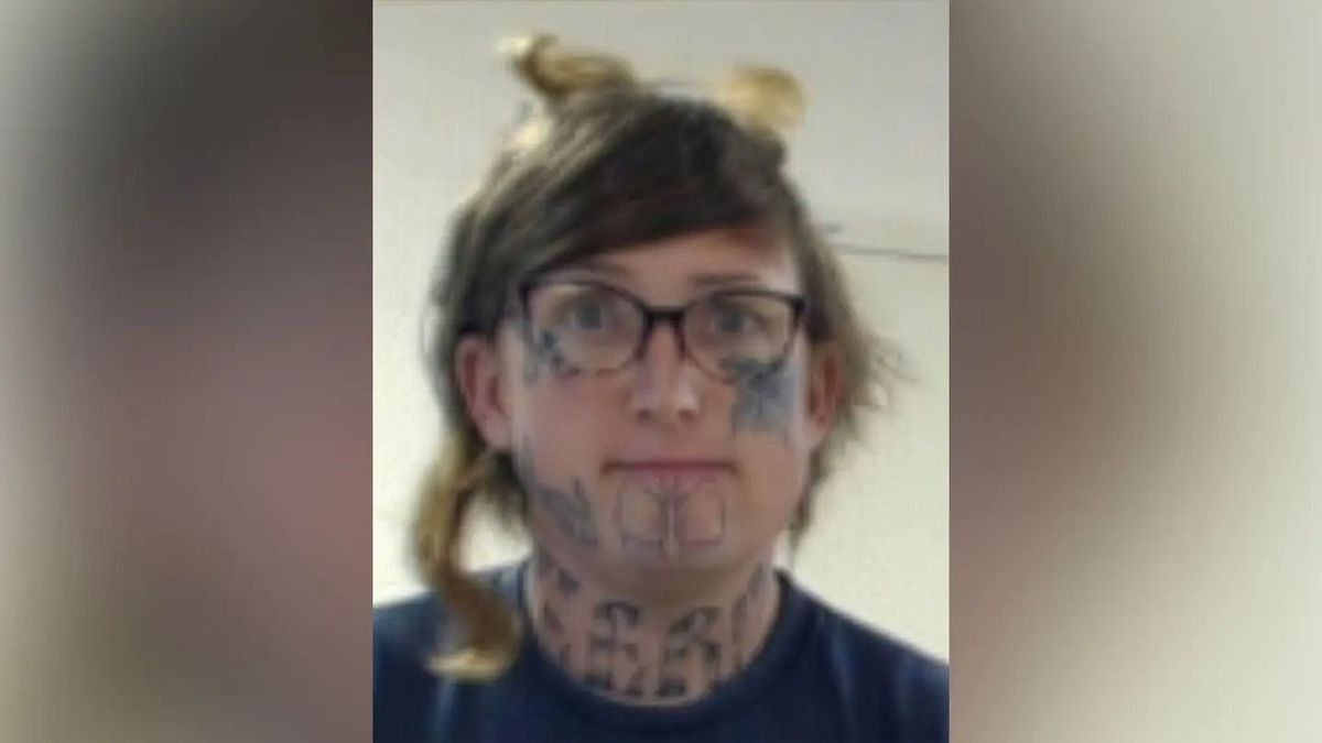 Gigantikus kártérítést kapott egy női börtönben fogvatartott transznemű gyilkos