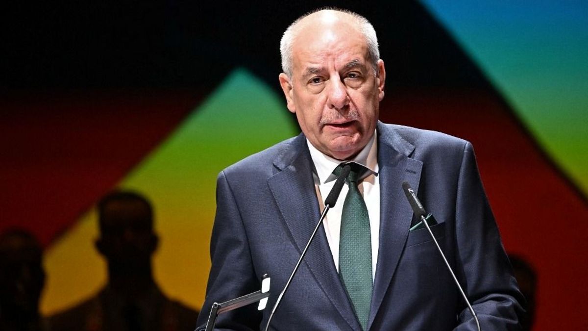 Fordulat jöhet: népszavazással választanák meg az új köztársasági elnököt