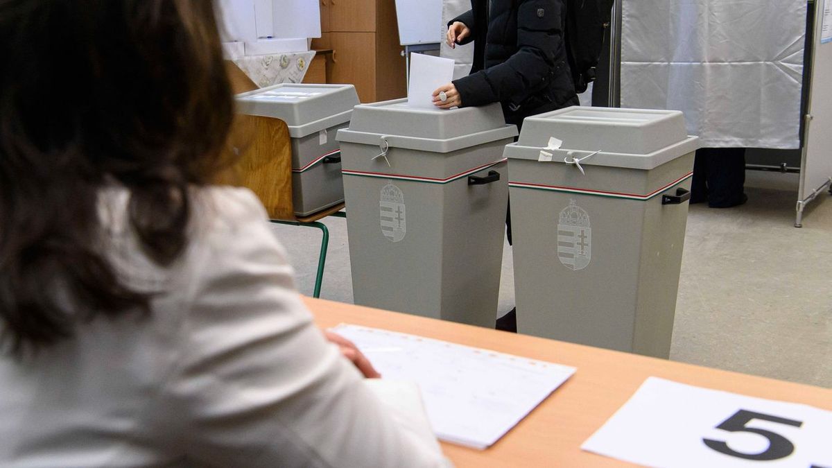 Húszéves tapasztalat vagy csődös múlt? Erről is szól a péceli csata