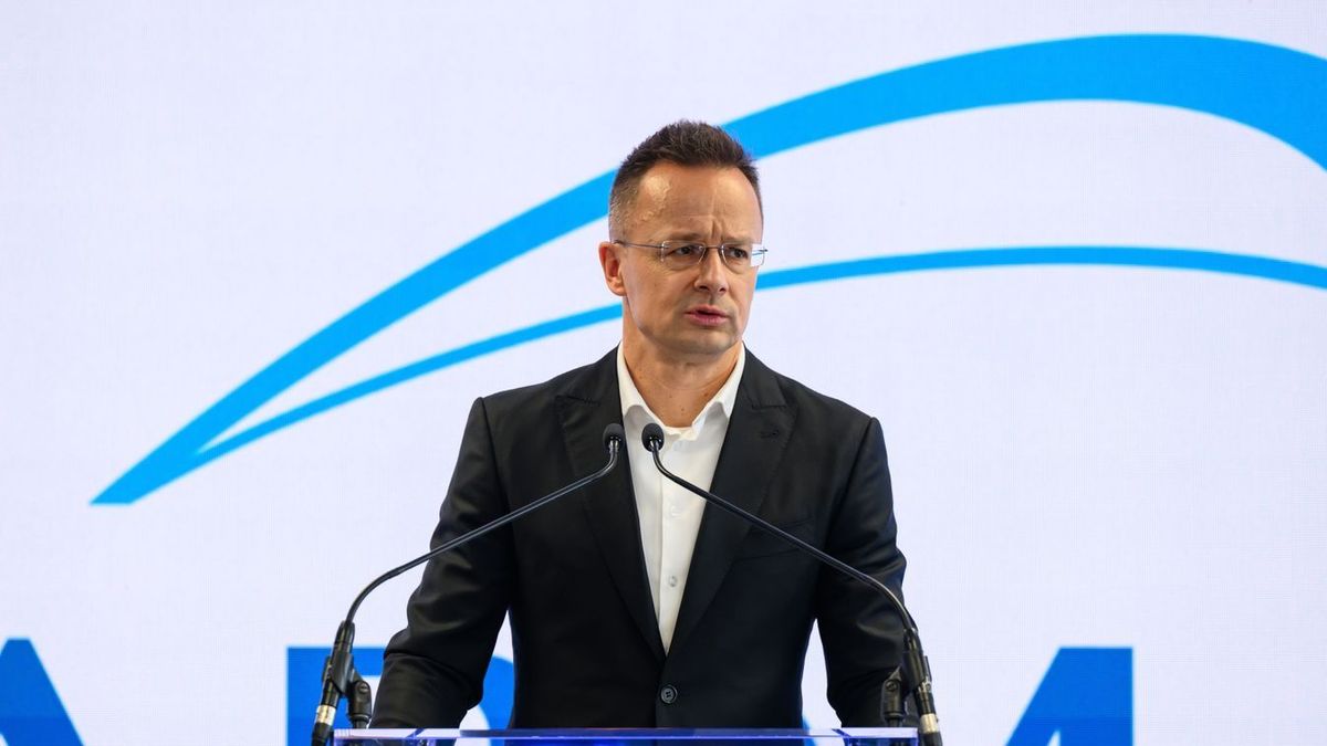 Hidegzuhany Brüsszelnek: soha nem látott határozottsággal figyelmeztetett Szijjártó (VIDEÓ)