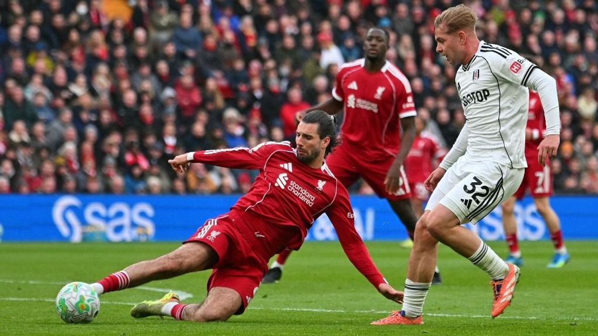 Nem sok szót „pazaroltak” az angolok Szoboszlaira, de ismét kapott egy óriási dicséretet