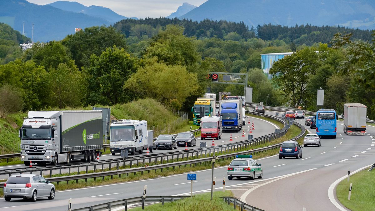 Május 1-jétől életbe lép a szigorítás: ez a magyar autósokat is érinti