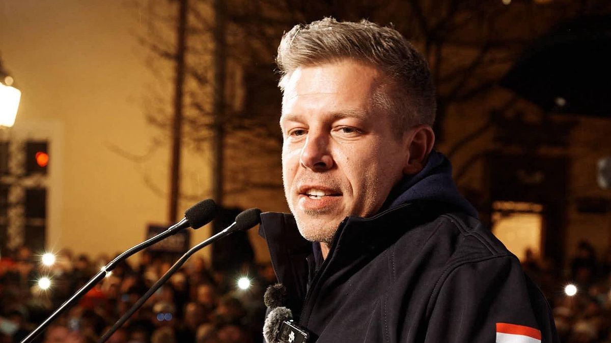 Mesemondó délelőttöt tartott Magyar Péter a 444-nek: már magyar katonák iráni bevetéséről hadovál a Tisza Párt elnöke