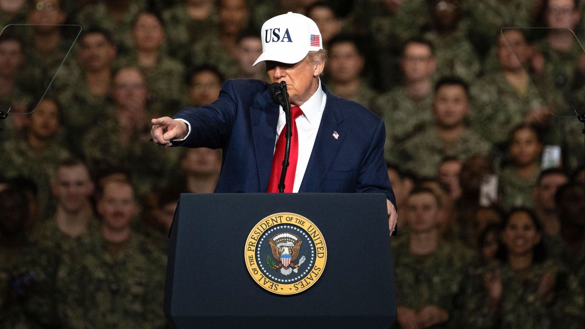 Trump az új külső ellenség, akinek a segítségével összekovácsolnák az Európai Uniót – Robert C. Castel a Mandinernek