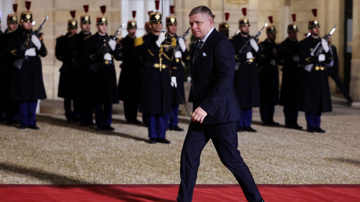 Veszélyben a moszkvai út: három NATO-tagország egyszerre mondott nemet Ficónak