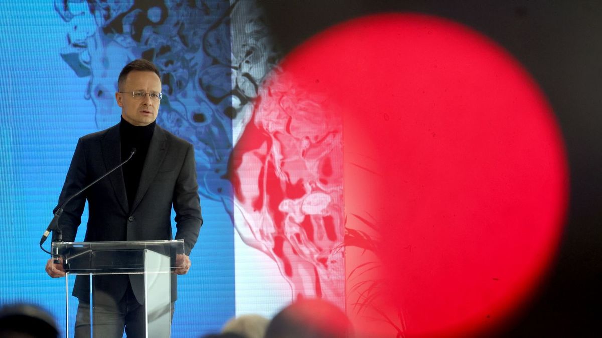 A Fidesznek hamarosan egyértelművé kell tennie, mit ért megújulás alatt