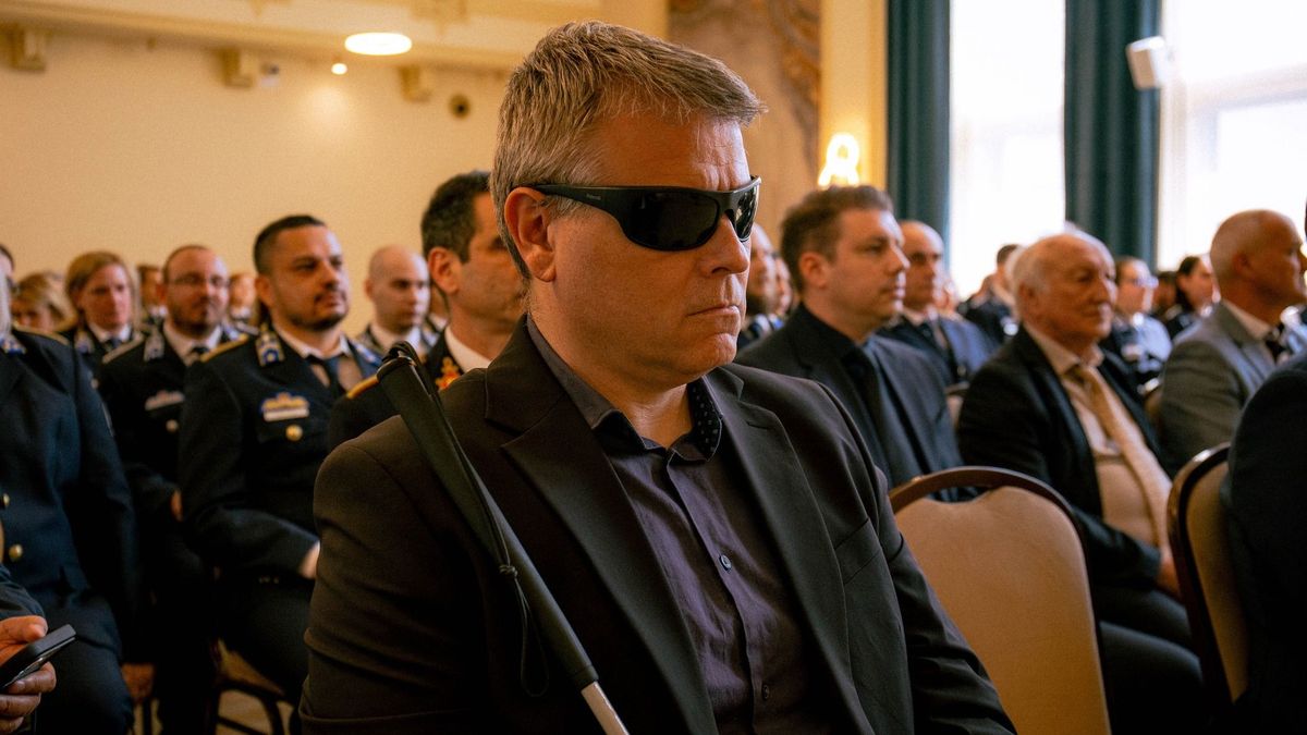 Bizalommal adom át számára a fogyatékosságügy irányításának terhét