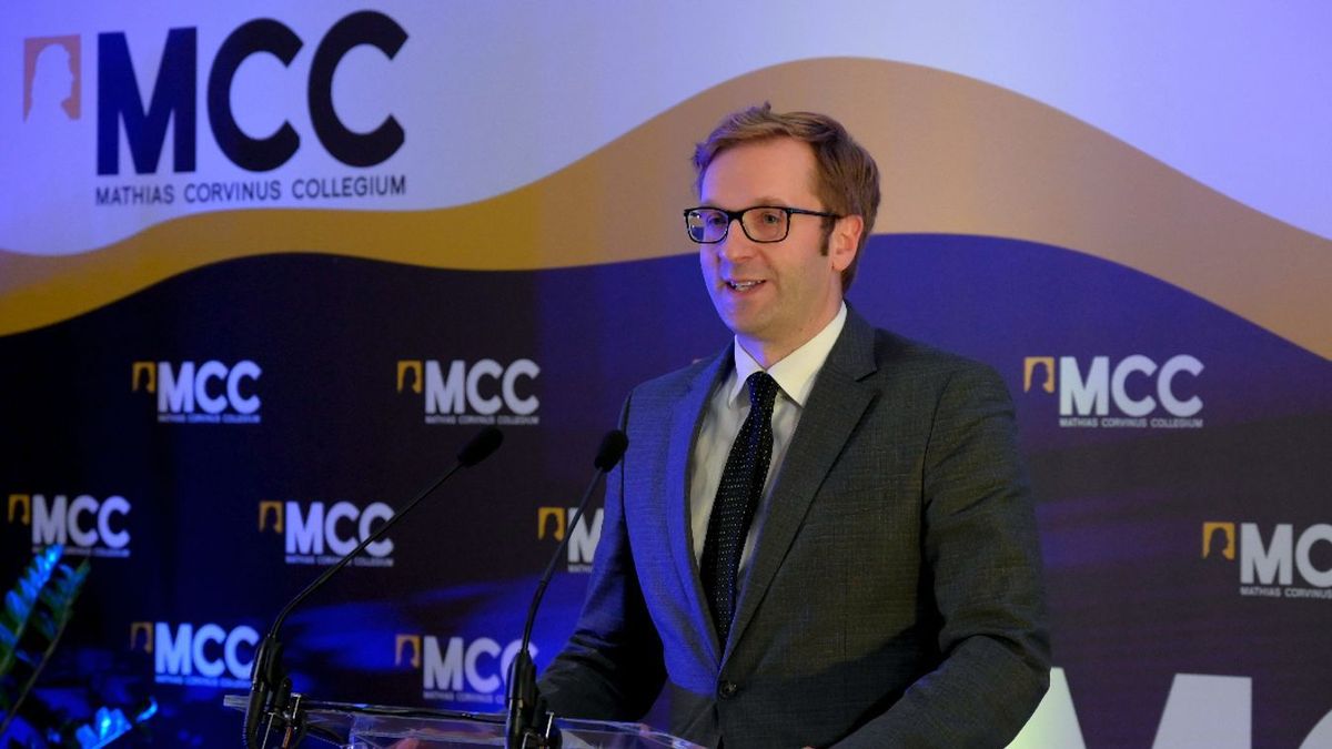 Hatalmas meglepetést okozott JD Vance: élőben találkozhatnak vele a diákok