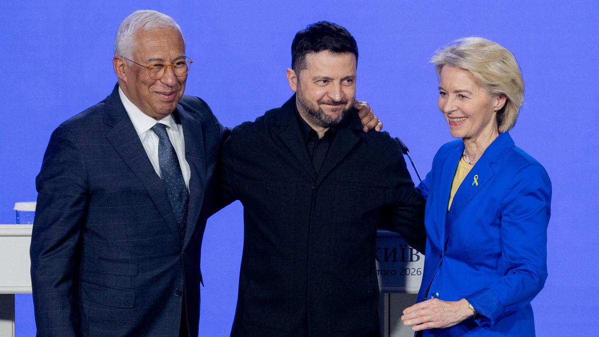 Örülhet Zelenszkij: minden akadály elhárult a 90 milliós hitel elől