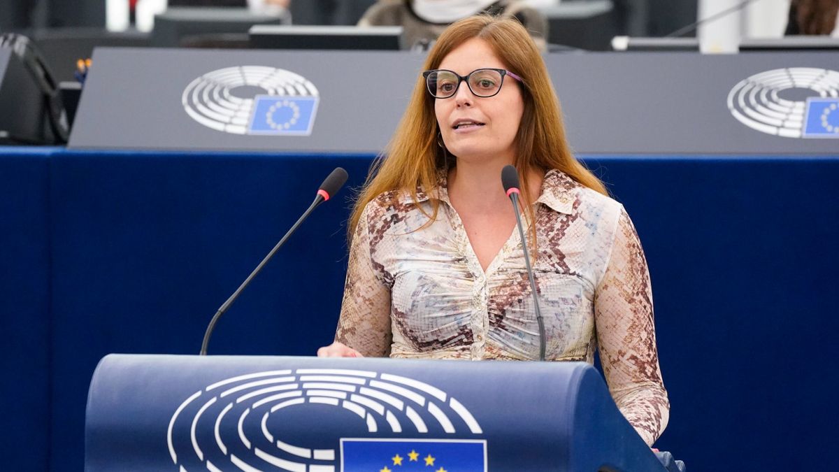 Szétszedték az olasz antifa EP-képviselőt: Egyetlen mondattal hergelte fel a követőit