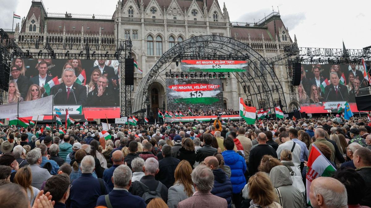 Jön a „kormányváltás”