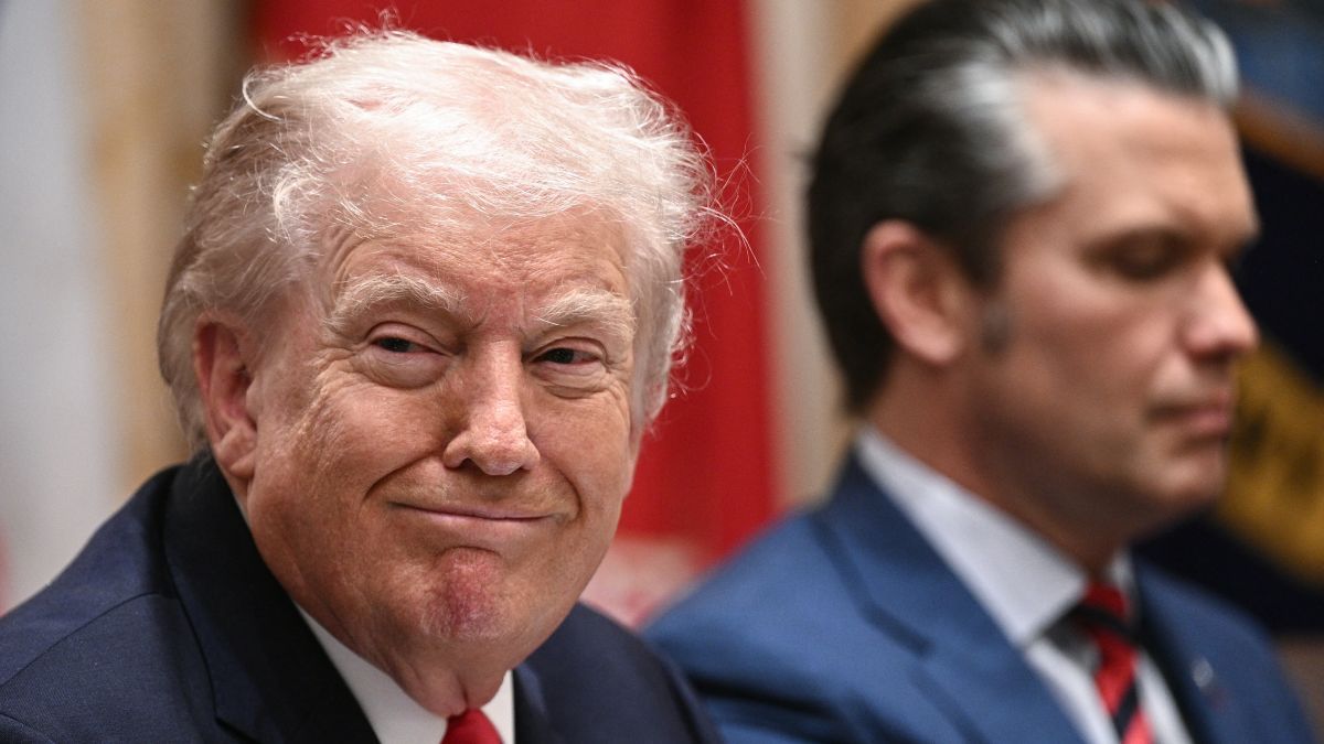 Trump továbbra is blokáddal szorongatja Iránt, míg a republikánusok szerint az USA „négy diktatúrával” birkózik