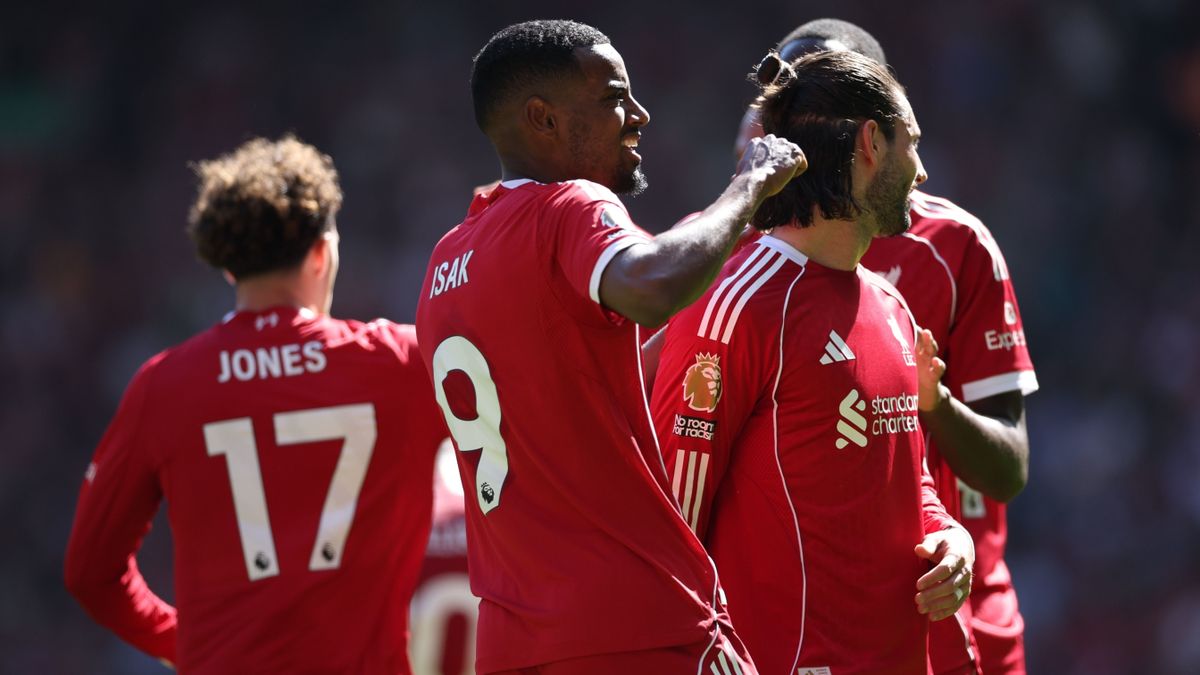 Rosszabb hírt nem is kaphattak volna Szoboszlaiék, csatár nélkül állhat ki a derbire a Liverpool