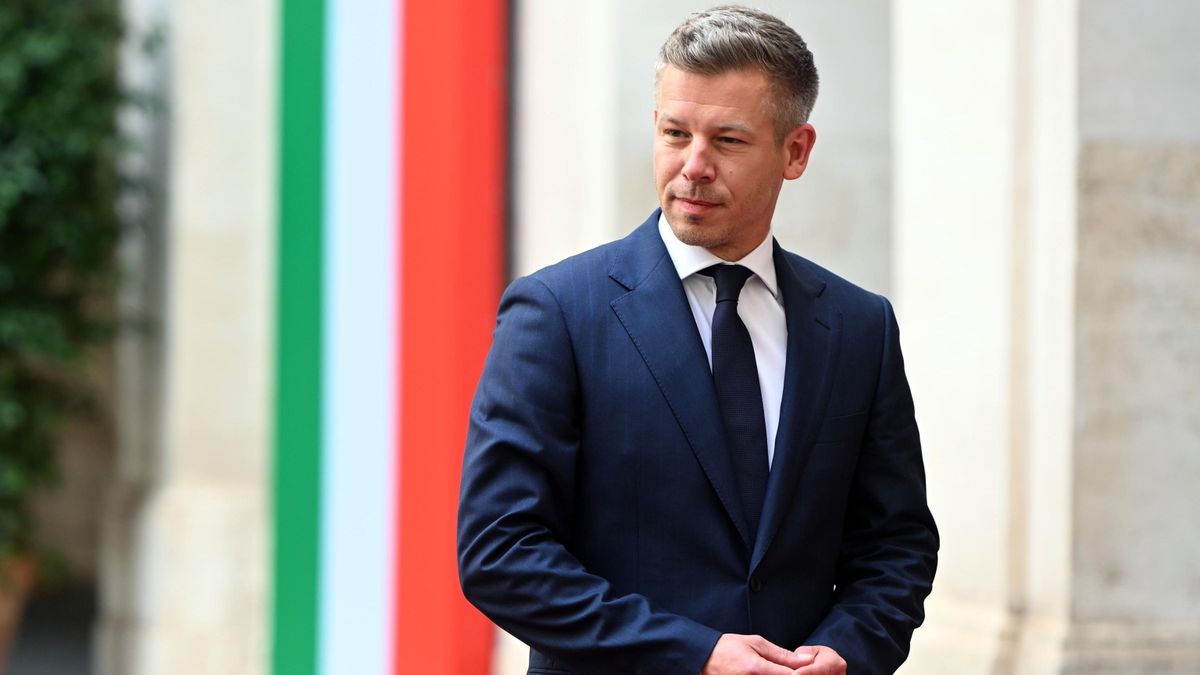 „Az önkény és az akarnokság korszakába lépünk” – Magyar Péterék a klasszikus demokráciát várhatóan kiiktatják a mindennapokból