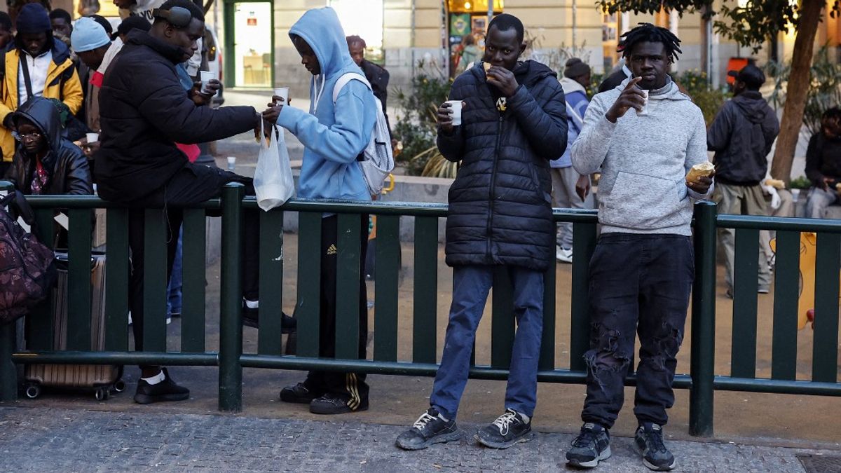 Fogynak az európaiak: továbbra is a migráció pörgeti az EU lakosság számát