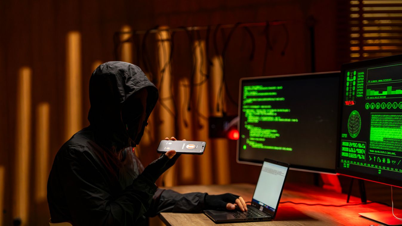 Hacker, hekker, dark web, internet, csalók