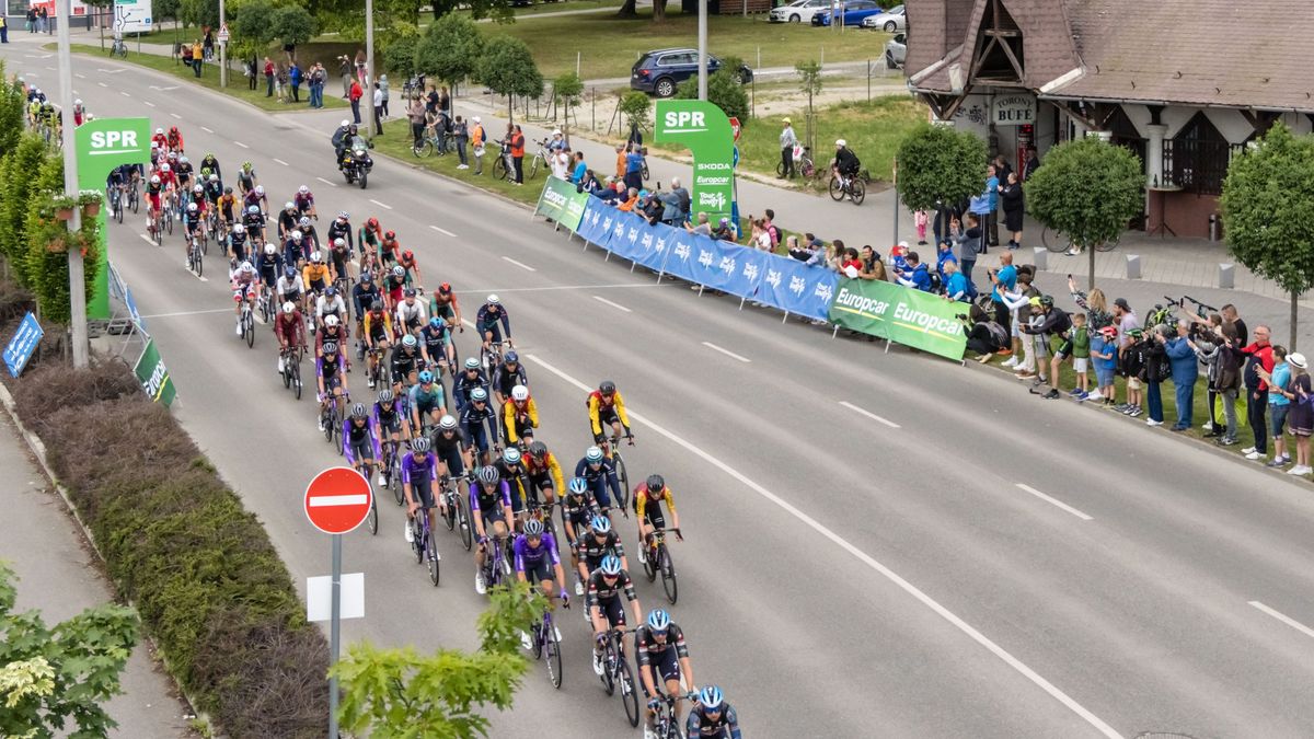 Pókember, tűzoltók, gólyacsalád – a Tour de Hongrie 3. szakasza is bővelkedett látványos jelenetekben (VIDEÓK)