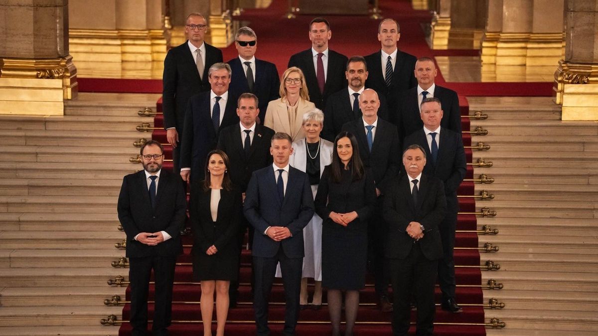 Magyar Péter elárulta, miről döntenek az első kormányülésen Ópusztaszeren
