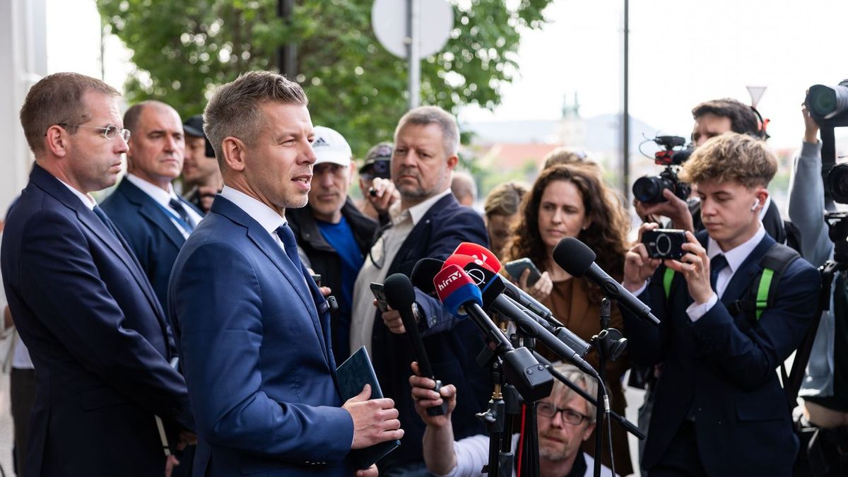 Se Magyar Péter, se a fideszes miniszterek nem mutattak semmiféle méltóságot