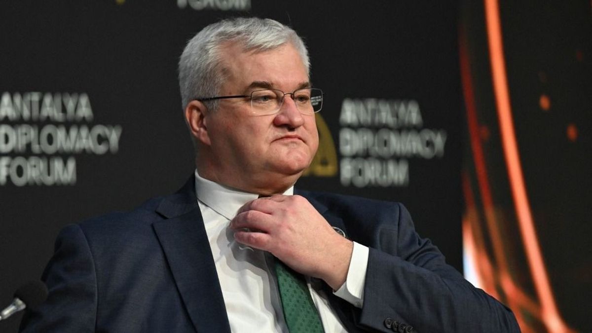 Kijev válaszra vár: Még nincs időpont az új magyar kormánnyal való találkozóra