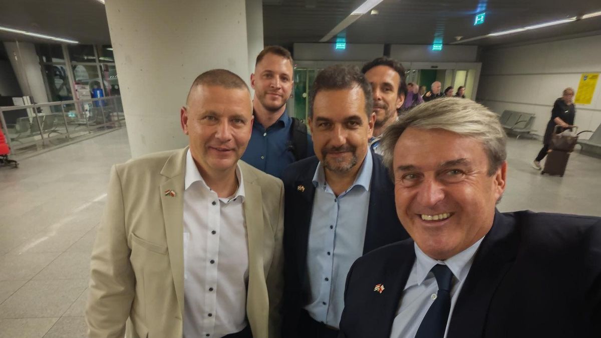Rendkívüli esemény zavarta meg a magyar delegáció lengyelországi útját