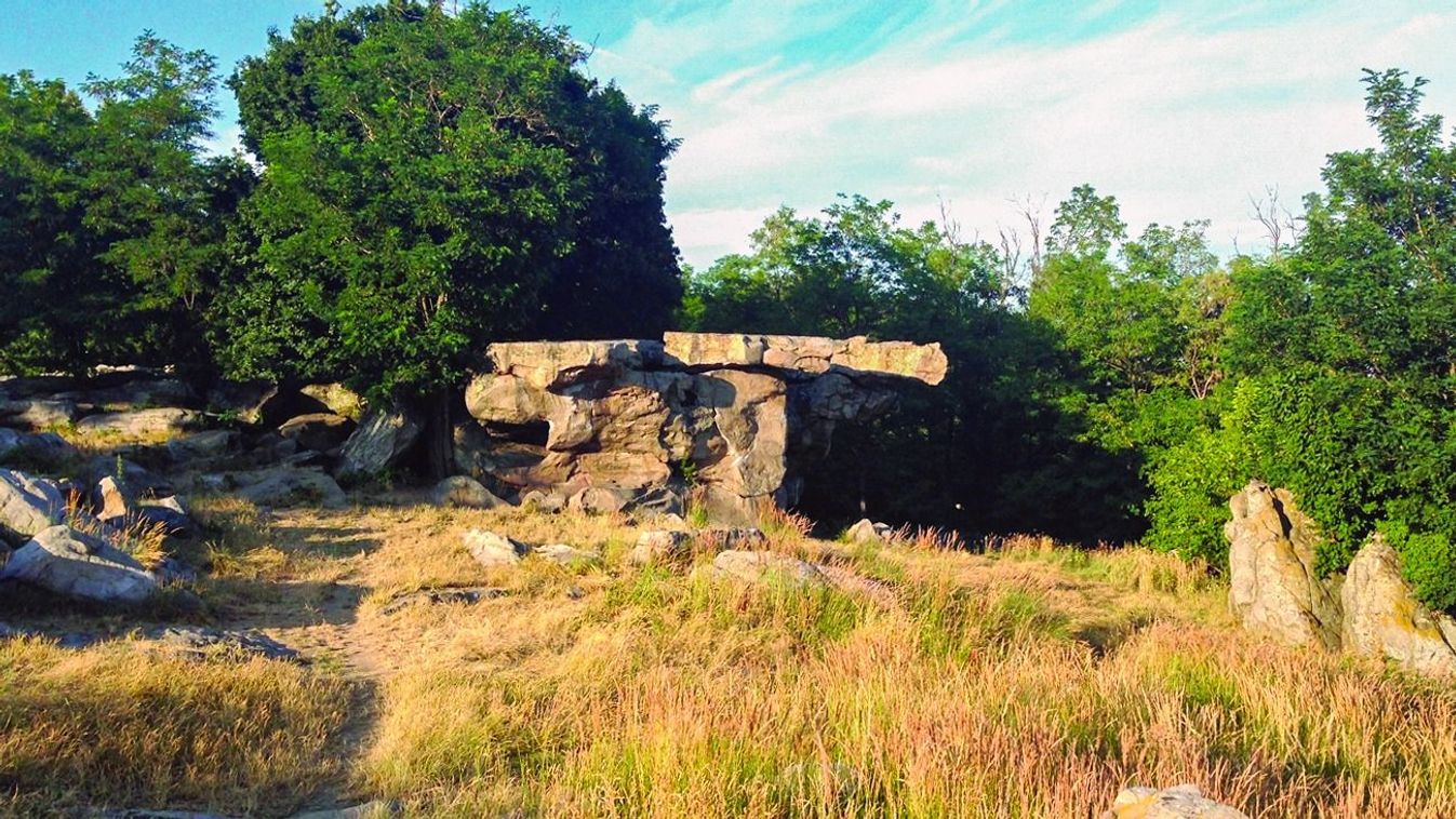 Kőtenger képei