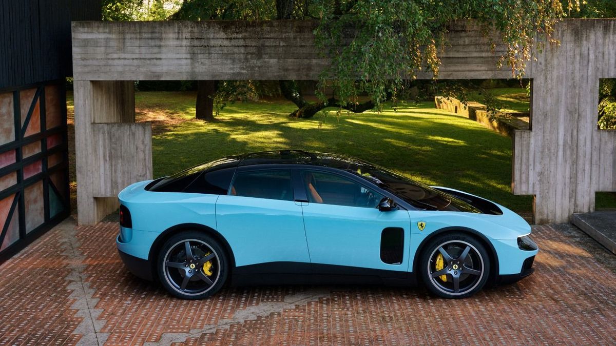 Padlóra kerültek a Ferrari-részvények az elektromos modell bemutatója után