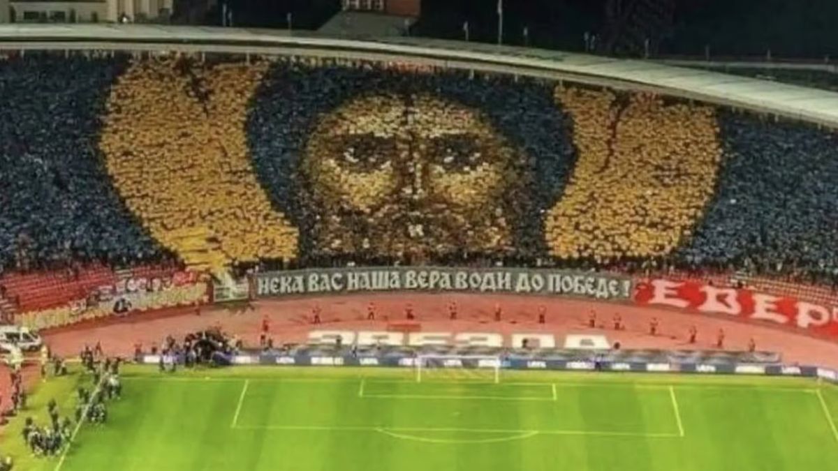 „Aláássa a labdarúgás integritását” – brutális büntetést szabott ki az UEFA egy Jézust ábrázoló élőkép miatt