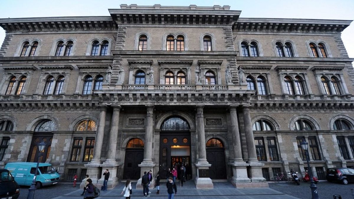 Vita robbant ki a Corvinuson: kiderült, miként változhat meg az egyetem működése