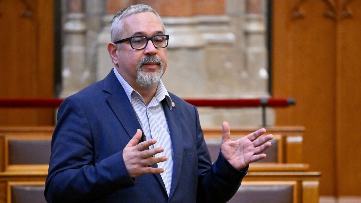 Bíróság előtt a Zsolti bácsi-ügy – Arató Gergelyt rágalmazás miatt vonták eljárás alá