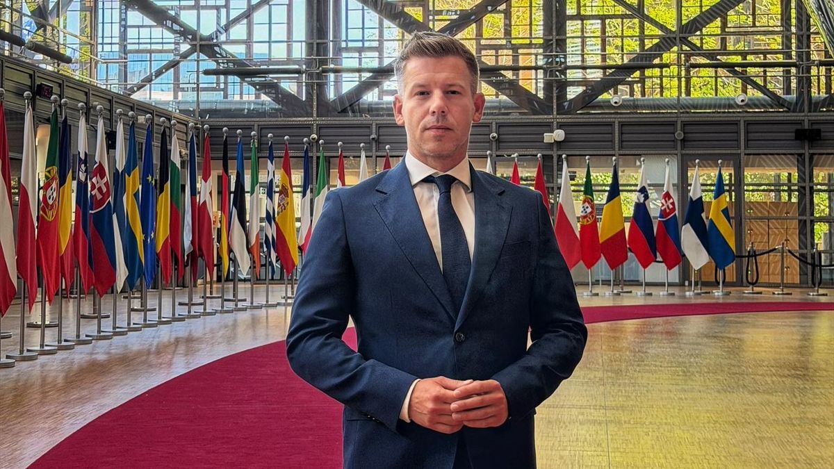Lebukott Wáberer 100 milliós támogatásával Magyar Péter, most visszautalja