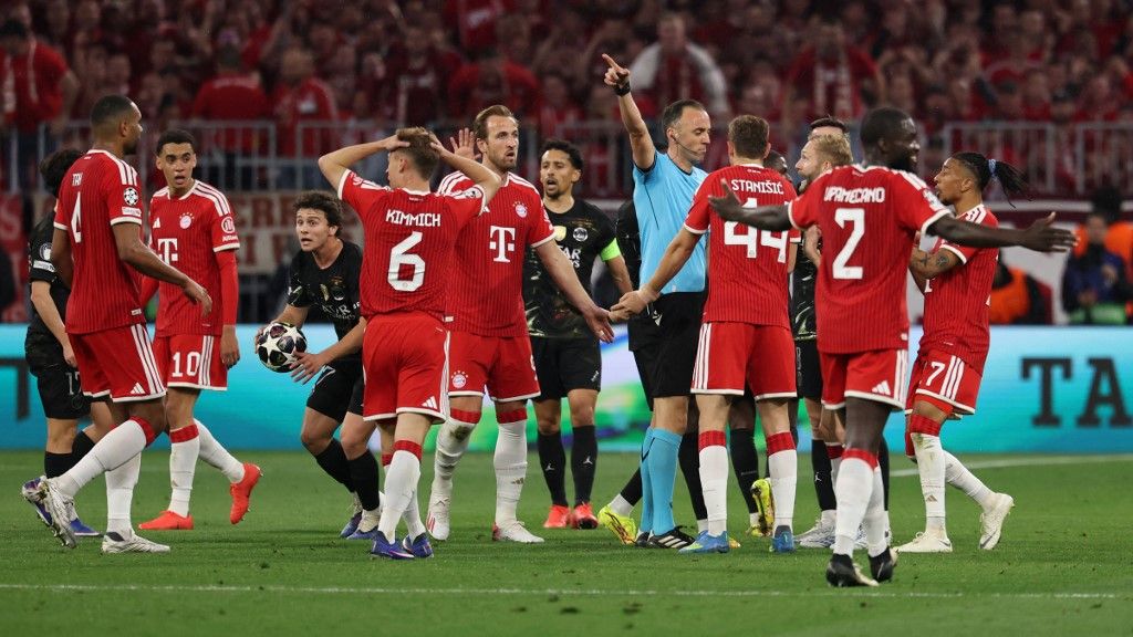Nem a Bayernnek kedveztek a játékvezető ítéletei – a büntető és a második sárga lap is elmaradt