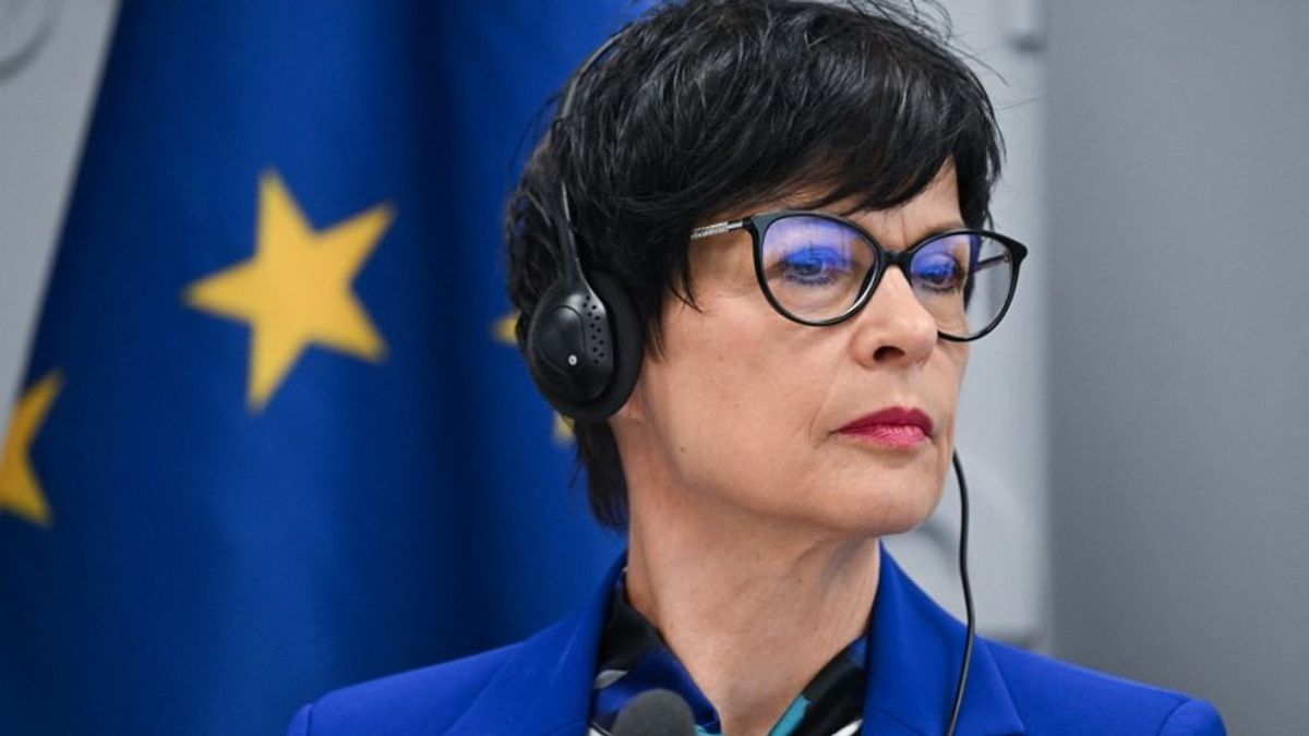 Az Unió bővítésért felelős biztosa kimondta: Ukrajna jelen helyzetben képtelen csatlakozni az EU-hoz