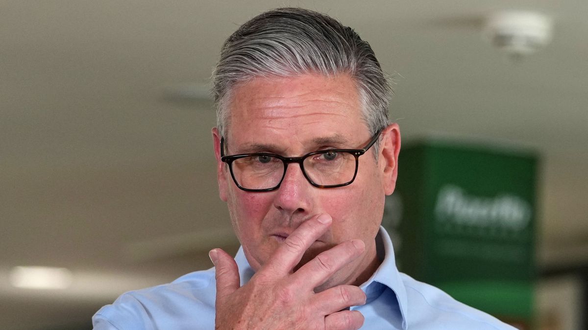 Starmer otthon politikai túlélőharcot vív, Washingtonban viszont teljes fordulatszámon megy a bájoffenzíva